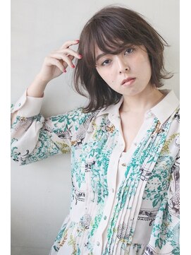 リブ(Live) イルミナカラーを生かしたアンニュイなボブ【Live/久米川】