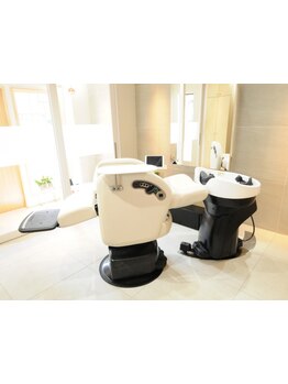 大切なのは頭皮に合ったスカルプケア＊オーガニックヘッドスパで疲れた心と体を癒し、美しい頭皮を実現◎