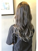 ペネロープ(Penelope)&nbsp;［新宿］ハイライト/バレイヤージュ/グラデーション　担当　夕島