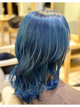 エテバイリリア(ete by LILIA.) ターコイズブルーカラー