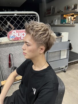 ヘアビューティースタジオ ラルガ(Hair beauty studio Raruga) ハイトーンカラー