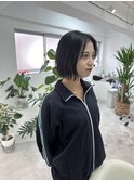 切りっぱなし外はねボブ