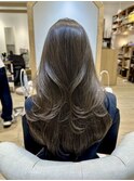 ロングレイヤーブリーチなしアッシュブラウンハイレイヤー