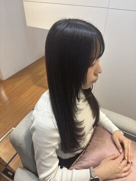 顔周りレイヤースタイル