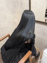 ウタリ(utari)&nbsp;透明感あるブルー