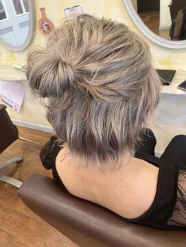 ラ ブリエ 成田公津の杜(La briller) ホワイトシルバー