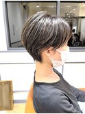 大人ショートスタイル×デザインカラー　ハイライト