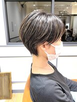 ネオリーブエム(Neolive em;)&nbsp;大人ショートスタイル×デザインカラー　ハイライト