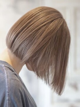 ニュイ(NUIT) ダブルカラーミルクティーベージュカラーケアブリーチ韓国ボブ