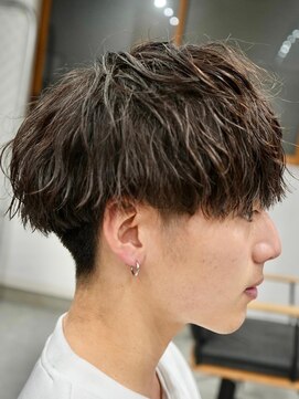 フゥ 宇都宮(FeU) 波巻きパーマメンズパーマメンズヘアツーブロックツイストパーマ