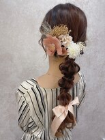 ノエ(Noe) ふわふわ編み下ろしヘア
