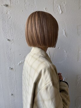 ティー(t .) bob×hightone beige