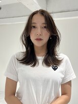 ヨーク(YOKE)&nbsp;ミディアムレイヤーフェイスレイヤーくすみベージュ