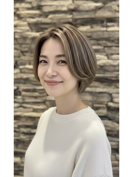 レーブ 大宮店(reve) 前上がりボブ　ハイライト