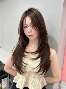 ボタン シブヤ(VOTAN SHIBUYA) オリーブブラウン/レイヤーカット/透明感カラー/韓国ヘア