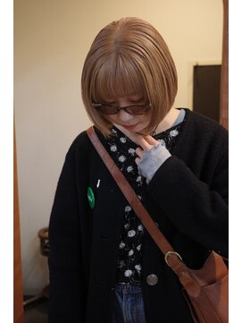 チャプター 問屋町(chapter) パツっとボブケアブリーチダブルカラーブロンドベージュ韓国ヘア