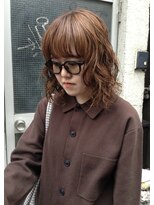 束&nbsp;伸ばしかけ、パーマをしてみる。