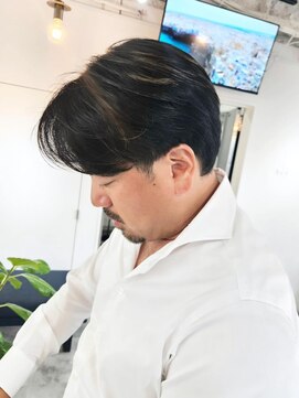 エイス 梅田 中津(Ace) センターパート 曲がる縮毛矯正