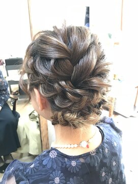 ロカット サロン(Roquat Salon) あみこみゆるふわアップアレンジ【ヘアアレンジ　立川南/立川】