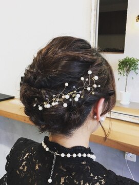 ルフレ ヘア ライフ(reflet hair life) 披露宴から二次会までシーンに合わせたアップスタイル