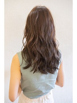 エルサフィロ キタハマ(el zafiro kitahama) 透明感カラー×20×30×40代×似合わせカット×くびれヘア