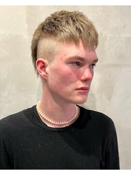 フランクスバーバーリザーブ 人形町店(FRANK’S BARBER RESERVE) リル・ピープ風カット　ｙ