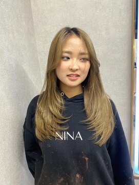 ニーナ ビューティーサロン(NINA Beauty Salon) ロングレイヤー