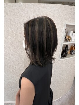 ウル(ulu) ハイライト・イヤリングカラー