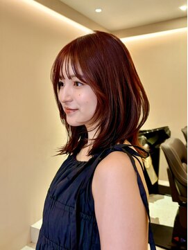 ルル 表参道(lulu.) 黒髪/ボブウルフ/ネビージュ/小顔/ワンレン