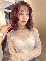 ボブ巻き髪スタイル