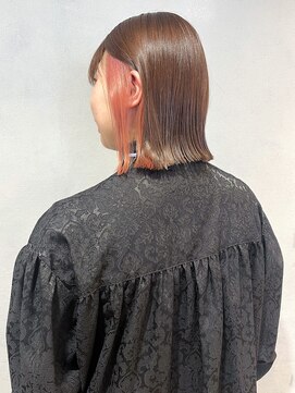 エミス バイ メルト 吉祥寺(emis by melt) 【吉田江梨】ボブインナーカラー暖色カラーケアブリーチ外はね