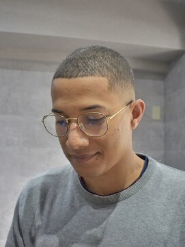  坊主フェード/メンズカット/メンズ / バーバー/理容室