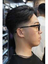 キングスマントーキョー カットクラブ 中野(KINGSMAN TOKYO CUTCLUB)&nbsp;ニュアンスパーマ/ツイストスパイラル/フェード[中野/MEN'S]