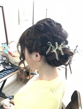 ロカット サロン(Roquat Salon) なみなみ編み込みアレンジ【ヘアアレンジ　浴衣 立川/立川南口】