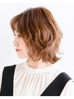 タヤ 府中店(TAYA)&nbsp;大人ミディウェーブ外ハネボブアッシュブラウン