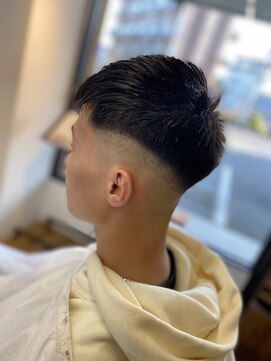 アンダーバーホワイトモデ 河内長野(_WHITE mode) ☆ スキンフェードカット