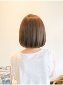 ナチュラルに収まるボブ