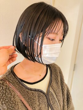 コマド(Comado) 【秋スタイル★Check★】透ける束感×ミニボブ♪