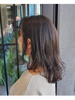 メゾン アヴァロ(Maison Avallo)&nbsp;前上がりレイヤースタイル