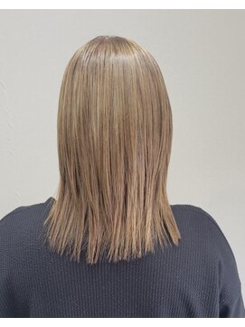 ヘアー ル シェーヌ キューブ(hair le chene CUBE) ツヤっとレイヤー