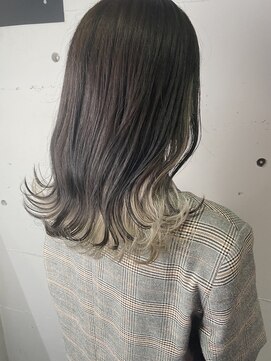 リット 立川(rit.) インナーカラー×ホワイトベージュ☆