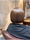 《超高濃度水素ケアオイルグロスカラー》でツヤボブ