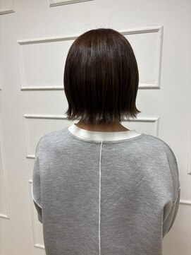 エジンバラ(ejinbara) 切りっぱなしボブ×ベージュカラー