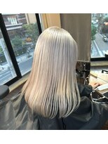 テテ(TETE)&nbsp;【TETE】 エデン　シルバーヘア　心斎橋×長堀橋