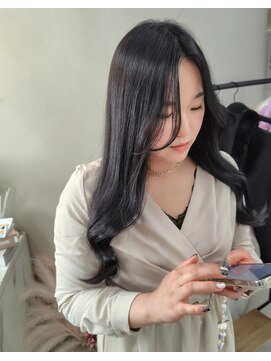 クリーム 町田(Cream) 大人キレイな韓国ヘア　ブルーブラック透明感カラー