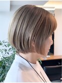 表参道白髪ぼかしハイライト大人ショートボブグレージュ40代