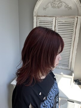 ザザ 高田馬場(ZA/ZA) 深みレッドで夏カラー！