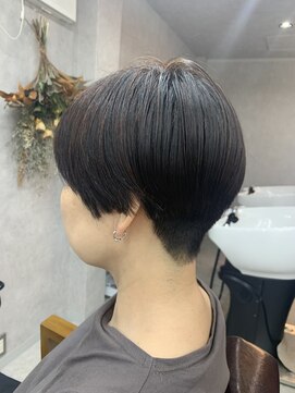 リアン(Lien) 刈り上げショート/ハンサムショート/ボーイッシュ女子