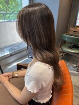 インス(ensue)&nbsp;大人可愛い◎ロングメッシュレイヤーで透明感カラー