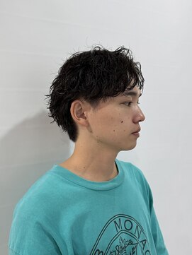 ウタシロイロ(uta shiroiro) メンズパーマ